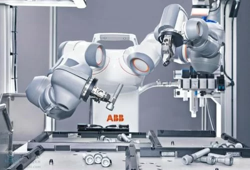 全球工業(yè)機(jī)器人四大家族及其機(jī)器人特點(diǎn)